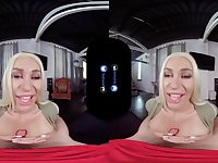 Lad relaxes and gets a fantastic virtual reality orgasm